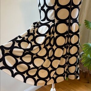 Boston Proper Black & White Circle Print Sleeveless Zip Front Dress size 10